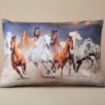 روبالشی طرح تابلو اسب های وحشی