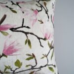 رو بالشی مخمل مناسب خواب طرح شکوفه بهار