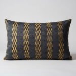 روبالشی برجسته مجلسی مشکی