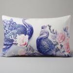 روبالشی بنفش چاپی طرح طاووس